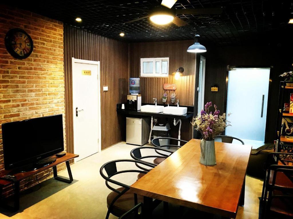 Lantian Garden Hostel Циндао Экстерьер фото
