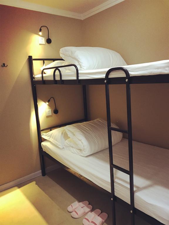 Lantian Garden Hostel Циндао Экстерьер фото